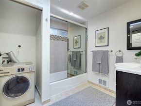 7940 17th Avenue SW, Seattle WA 98106