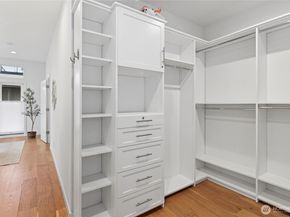 609 15th Avenue E, Seattle WA 98112