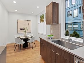 609 15th Avenue E, Seattle WA 98112