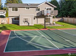 13603 179th Avenue NE, Redmond WA 98052