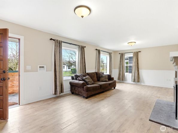 1027 Wetmore, Everett WA 98201