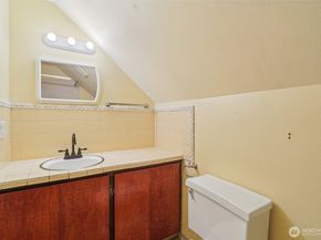 22404 58th Avenue W, Mountlake Terrace WA 98043