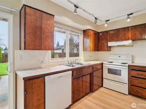 22404 58th Avenue W, Mountlake Terrace WA 98043