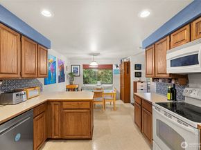 18802 185th Avenue NE, Woodinville WA 98077