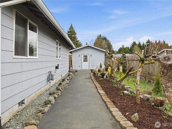 107 Butte Avenue, Pacific WA 98047