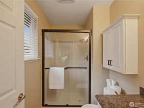 2415 SE 8th Place, Renton WA 98055