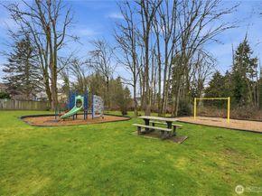 2415 SE 8th Place, Renton WA 98055