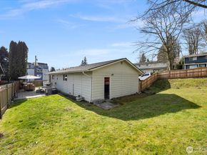 212 10th Street, Snohomish WA 98290