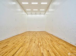 13872 NE 60th Way 114, Redmond WA 98052