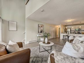 13872 NE 60th Way 114, Redmond WA 98052