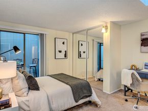 13872 NE 60th Way 114, Redmond WA 98052