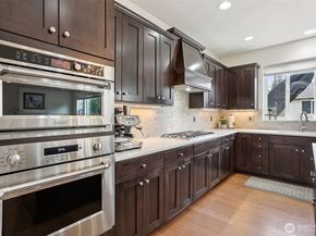 14025 163rd Place SE, Renton WA 98059