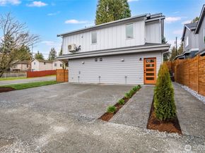 904 N 107th Street, Seattle WA 98133
