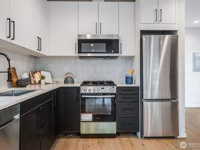 904 N 107th Street, Seattle WA 98133