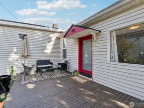 1110 S Bennett Street, Seattle WA 98108