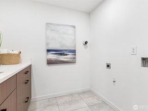 13163 93rd Avenue NE, Kirkland WA 98034