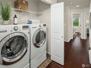 6908 31st Avenue SW, Seattle WA 98126