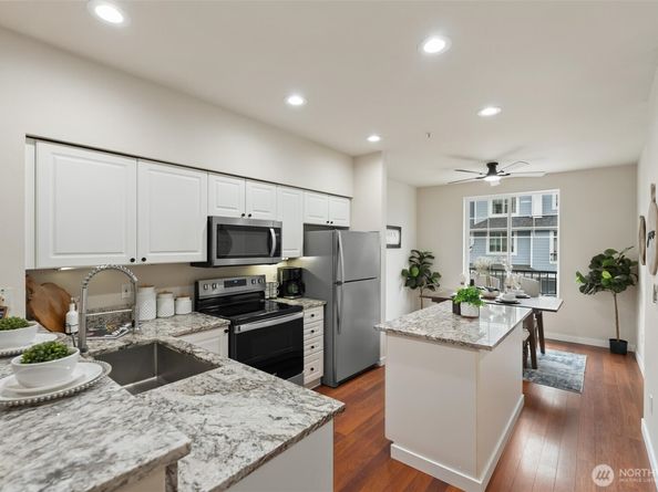 16125 Juanita-Woodinville Way NE 1106, Bothell WA 98011