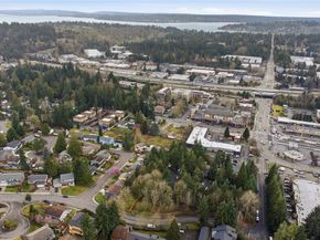 12515 NE 116th Street B11, Kirkland WA 98034