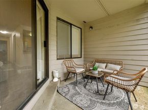 12515 NE 116th Street B11, Kirkland WA 98034