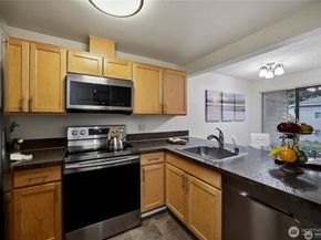12515 NE 116th Street B11, Kirkland WA 98034
