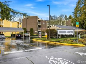 15846 NE Leary Way 6201, Redmond WA 98052