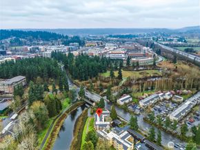 15846 NE Leary Way 6201, Redmond WA 98052