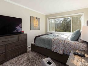 2500 81st Ave SE 319, Mercer Island WA 98040