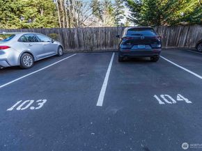 2500 81st Ave SE 319, Mercer Island WA 98040