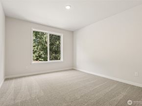 2049 NE Norseman Way, Poulsbo WA 98370