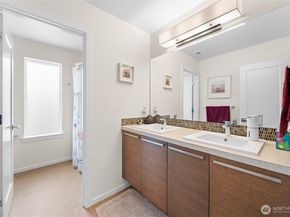 5852 S 326th Court, Auburn WA 98001