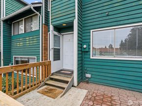 4404 Terrace Drive 3, Everett WA 98203