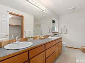 12325 Heron Place, Lake Stevens WA 98258