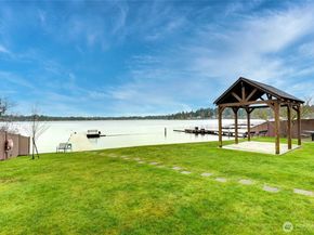 12325 Heron Place, Lake Stevens WA 98258