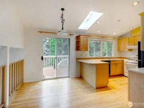 532 198th Street SE, Bothell WA 98012