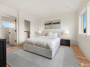 4048 32nd Avenue W B, Seattle WA 98199