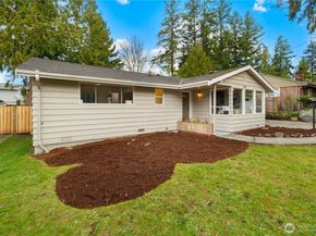 1828 NE 171st Street, Shoreline WA 98155