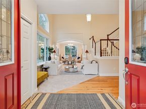 4707 NE 7th Place, Renton WA 98059