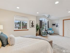 4707 NE 7th Place, Renton WA 98059