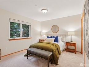 4707 NE 7th Place, Renton WA 98059