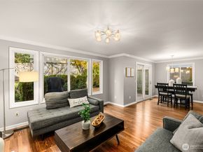 24230 SE 44th Street, Sammamish WA 98029