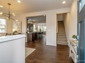 6830 31st Avenue SW, Seattle WA 98126