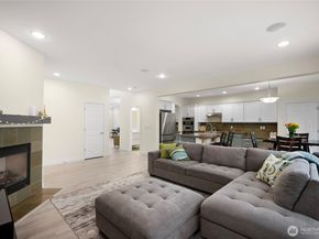 20013 9th Place W, Lynnwood WA 98036