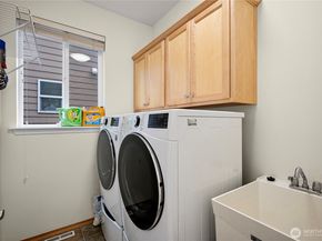 20013 9th Place W, Lynnwood WA 98036