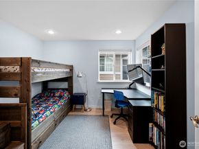 20013 9th Place W, Lynnwood WA 98036