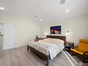 20013 9th Place W, Lynnwood WA 98036