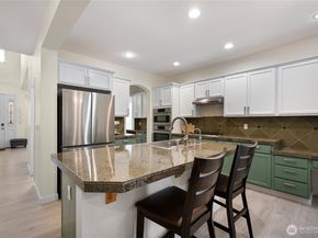 20013 9th Place W, Lynnwood WA 98036