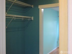 451 S 328th Street E20, Federal Way WA 98003