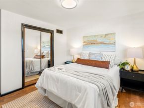 19513 Meridian Avenue N, Shoreline WA 98133