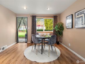 19513 Meridian Avenue N, Shoreline WA 98133